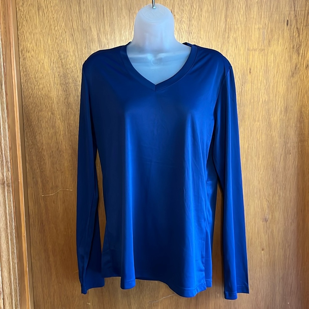 Women’s Long Sleeve V-neck Dri-fit T-shirt Navy Sz M NWOT